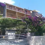 Levant Ventus By Interhome Макарска